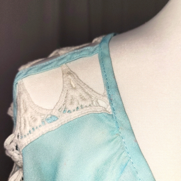 🦜🦜3/$25  Leoma Love Grove Pullover - Picture 5 of 8